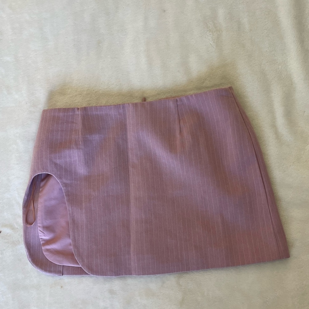 By. DYLN Zayne Mauve Pinstripe Skirt